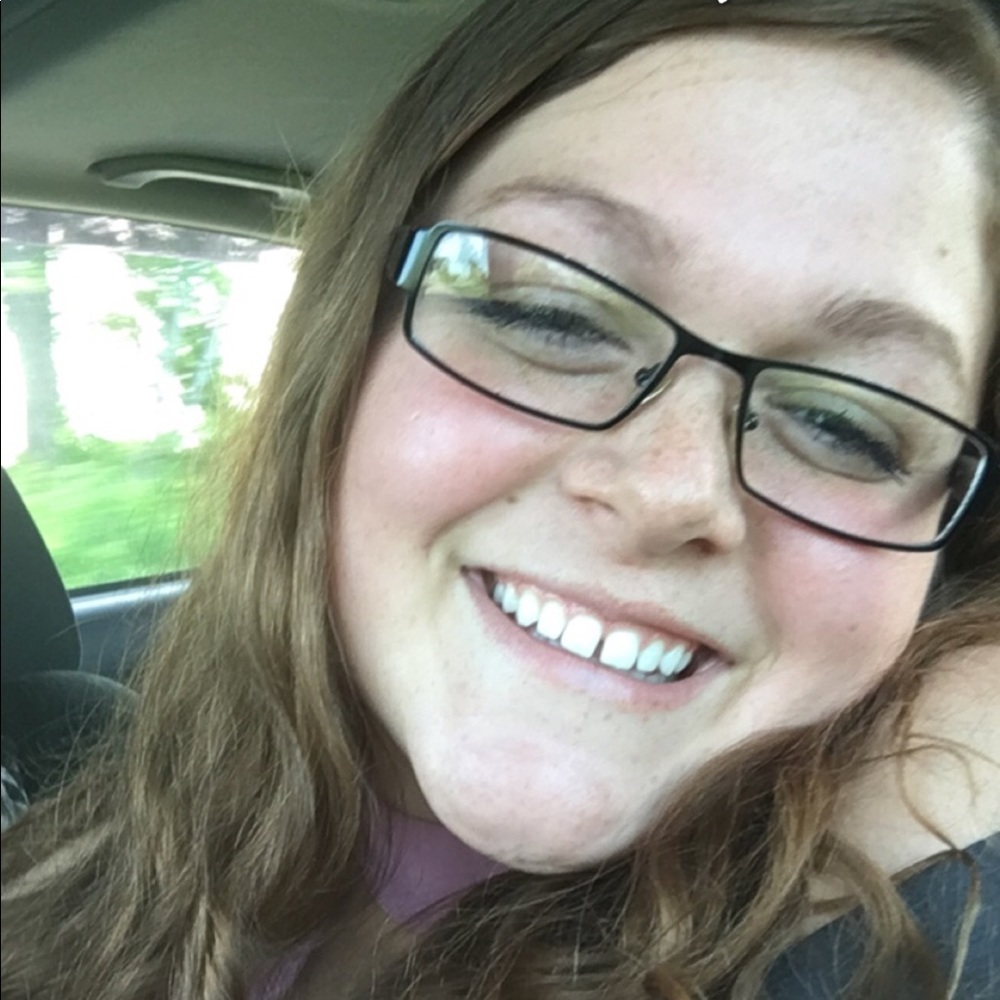 Meet your Posher, Kaitlyn